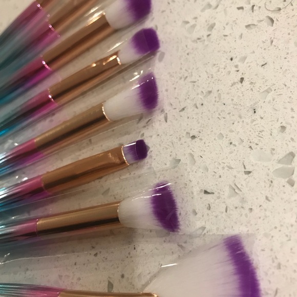 Make up brushes 🔥final price drop - Picture 2 of 4